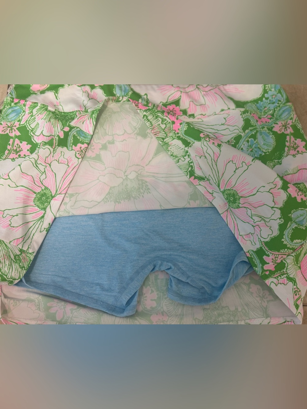 Lilly Pulitzer Maryana 15" - Picture 8 of 15